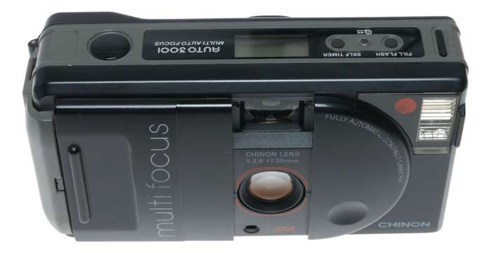 Chinon Auto 3001 Multi Focus Compact Point Shoot Film Camera 1:2.8 f=35mm