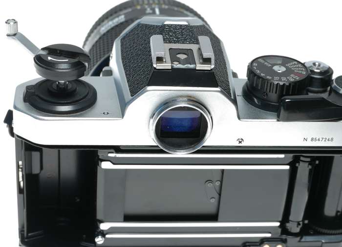 Nikon FM2 N 35mm Film SLR Camera AF Zoom Nikkor 1:3.5-4.5 35-105