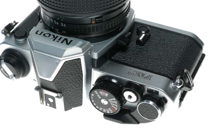 Nikon FM2 N 35mm Film SLR Camera AF Zoom Nikkor 1:3.5-4.5 35-105