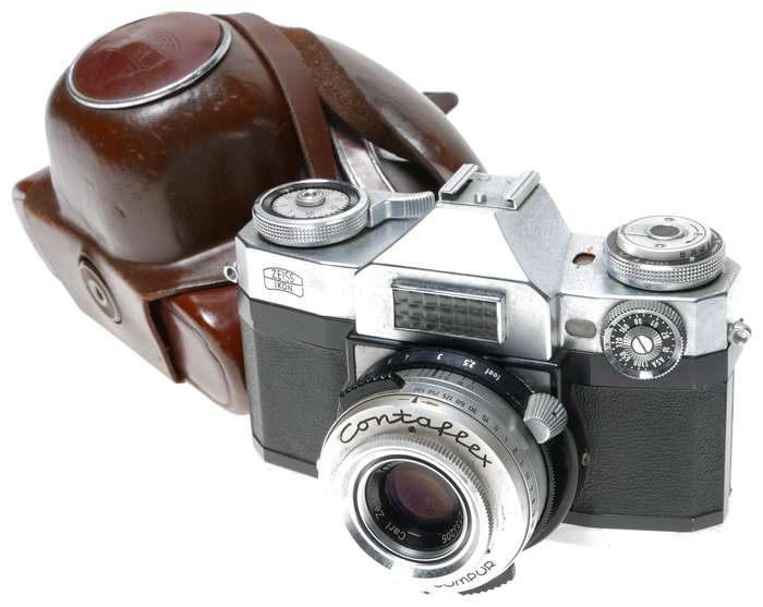 Zeiss Contaflex compur synchro Tessar 2.8/50 film camera