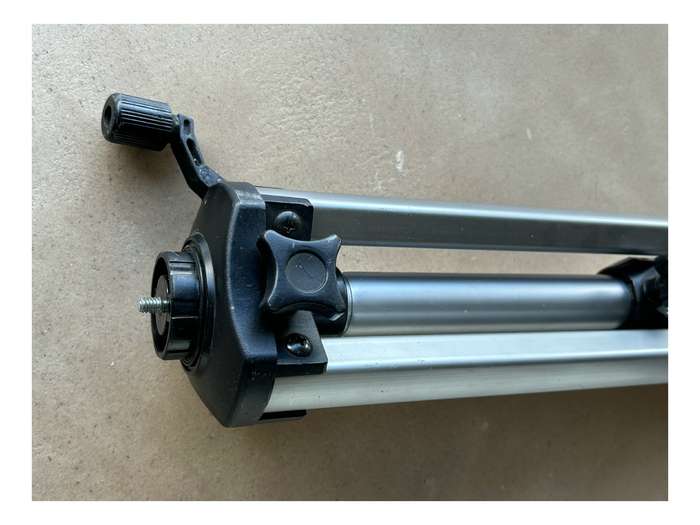 ARMSUN light weight camera tripod compact used as is
