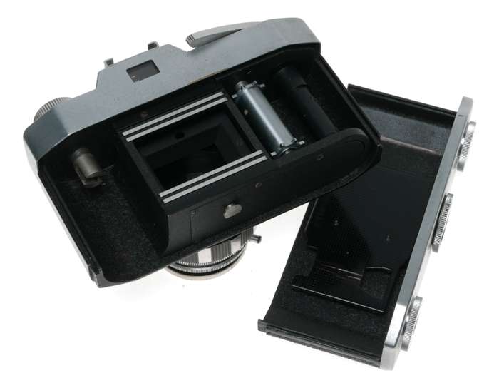 Pax Jr. Luminor Anastigmat 3.5 f=45mm subminiature film camera vintage