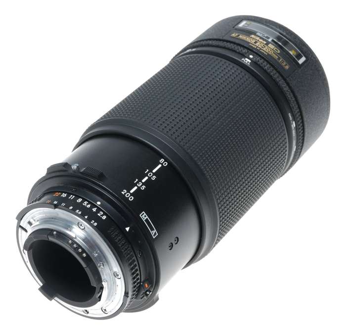 Nikon ED AF Nikkor 80-200mm 1:2.8 SLR Zoom lens caps cased
