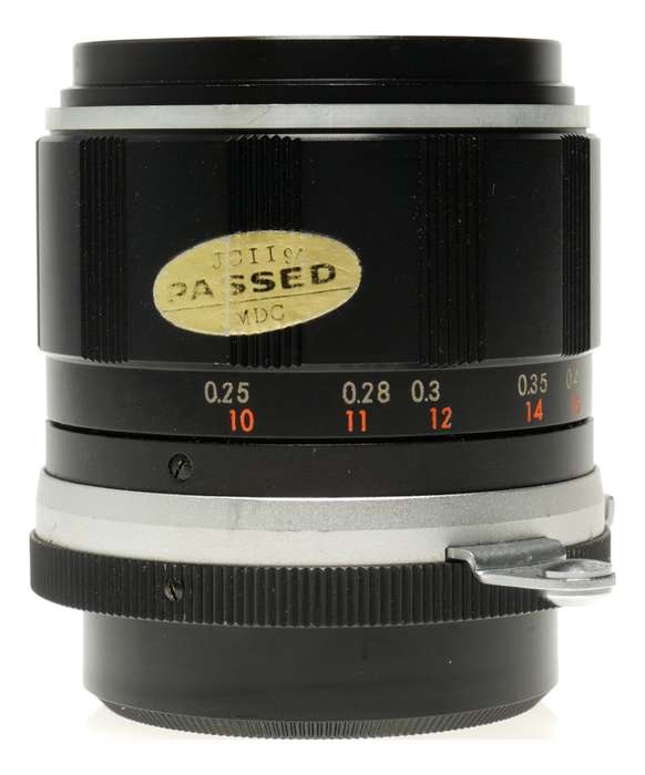 Miranda SLR Vintage lens Auto 1:2.8 f=28mm Wide angle optics