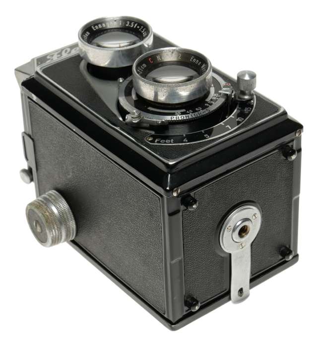 FLEXO TLR medium format film camera Ennagon 3.5/75 mm lens