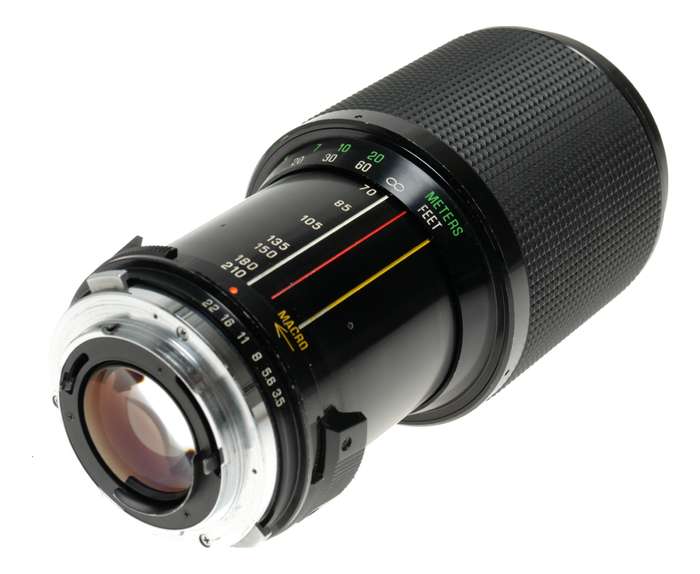 Vivitar Series 1 lens Zoom 70-210mm Macro Focussing Auto VMC