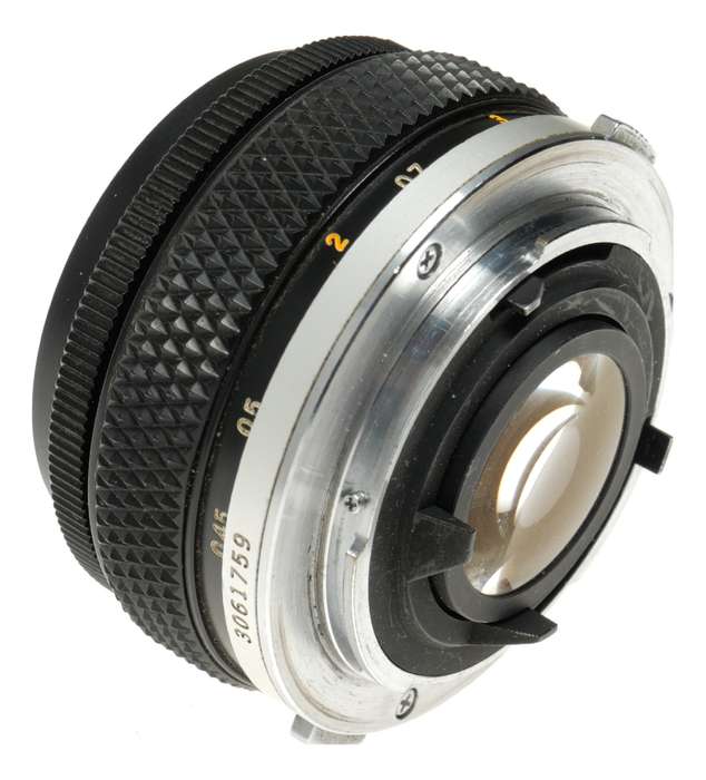Olympus 1.8/50mm OM System Zuiko Auto-S f/1.8 SLR with caps