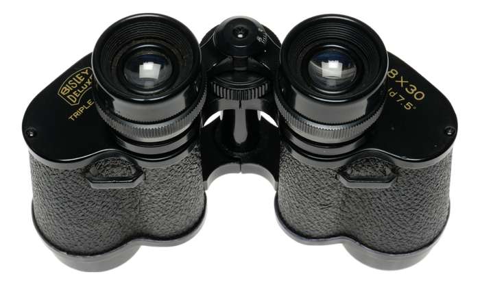 Bisley Delux 8x30 Binoculars cased caps strap complete set