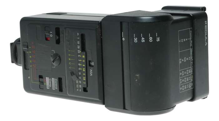 Regula Variant 740-1MFD Shoe Mount Swivel Electronic Camera Flash