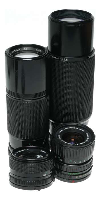 Canon F-1 35mm film SLR camera 1.4/50 FD macro tele Zoom lenses motor drive instructions