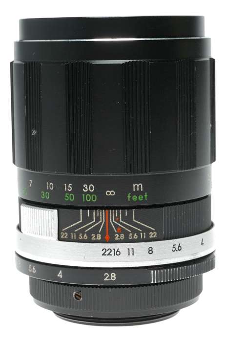 Soligor 1:2.8 135mm camera tele lens P mount M42 Universal Pentax Praktica