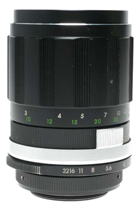 Soligor 1:2.8 135mm camera tele lens P mount M42 Universal Pentax Praktica