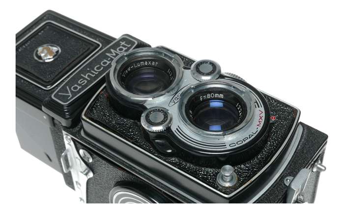 Yashica-Mat 6x6 TLR camera Lumaxar 1:3.5 f=80mm German lenses original case caps