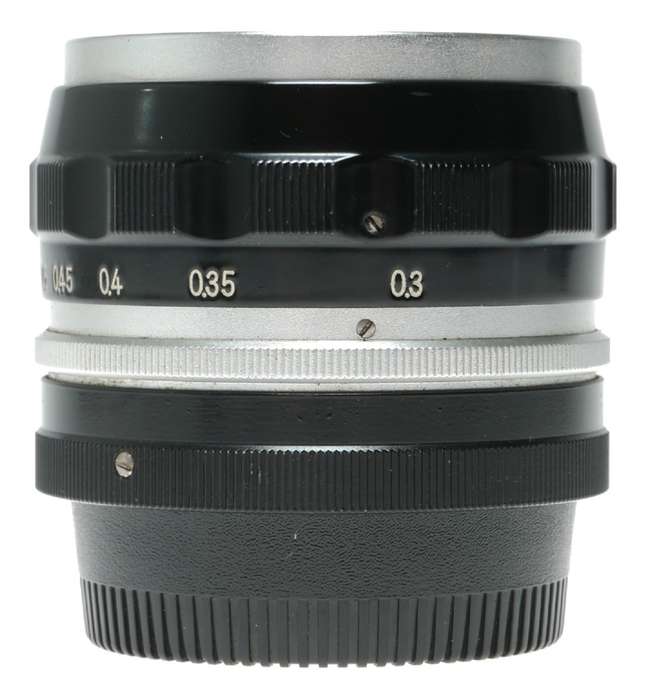 Nippon Kogaku Nikkor-S Auto 1:2.8 f=35mm wide angle camera lens