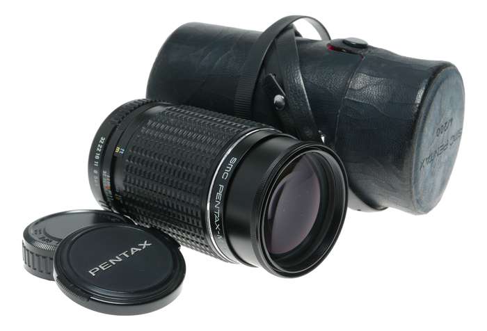 Pentax-M 1:4 200mm Macro SLR Camera Telephoto Lens Caps Original Pouch