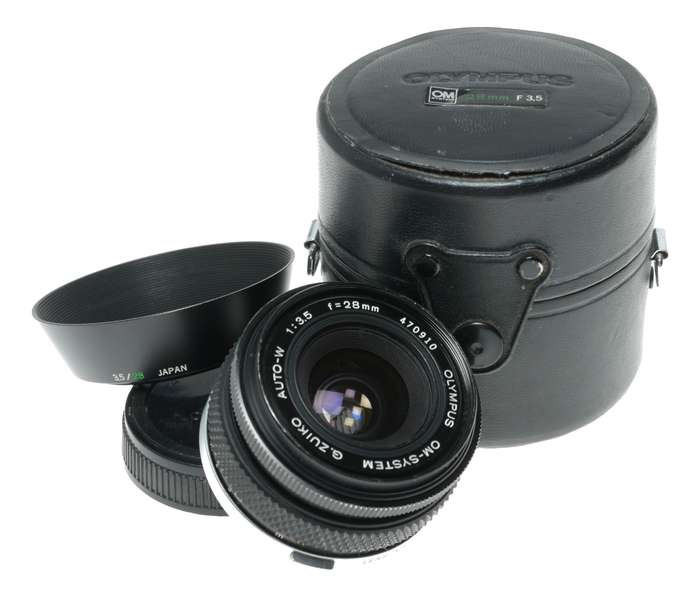 Olympus OM Auto-W 1:3.5 28mm Wide Angle Camera Lens Hood Cap Keeper