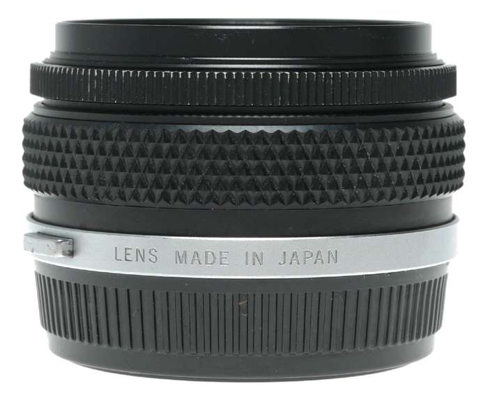 Olympus OM Auto-W 1:3.5 28mm Wide Angle Camera Lens Hood Cap Keeper