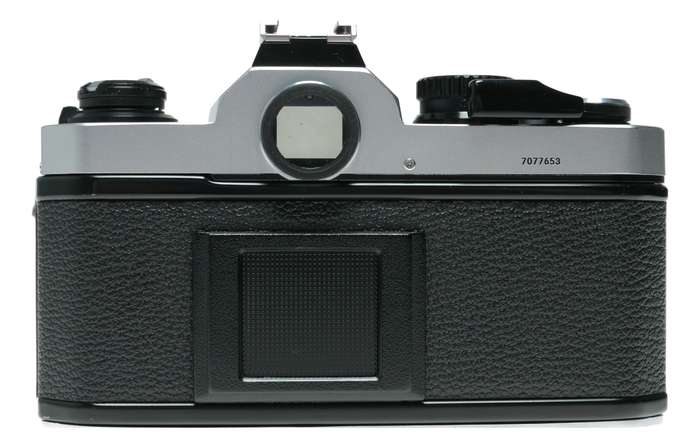 Nikon FM2 SLR Film Camera 1.8/50 Series E 2.8/28 Elicar V-HQ Macro Lenses