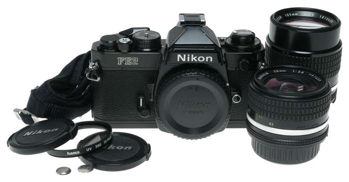 Nikon FM2 SLR Black Film Camera 1:2.8/28 Nikkor 1:2.5/105 Lenses Caps