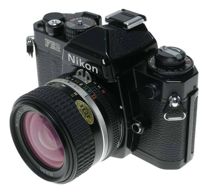 Nikon FM2 SLR Black Film Camera 1:2.8/28 Nikkor 1:2.5/105 Lenses Caps