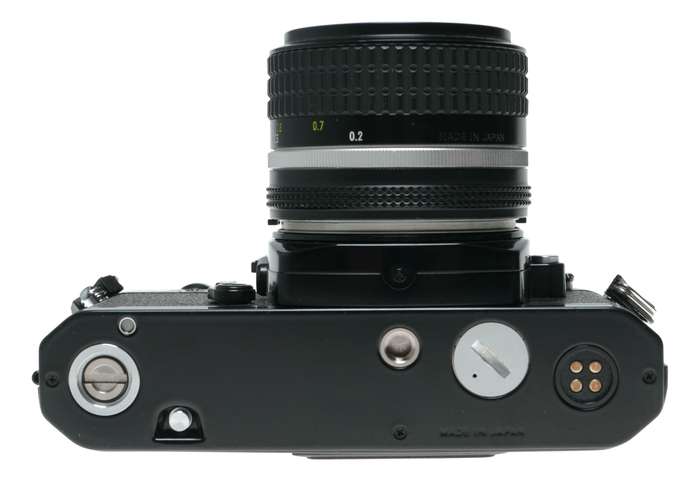 Nikon FM2 SLR Black Film Camera 1:2.8/28 Nikkor 1:2.5/105 Lenses Caps