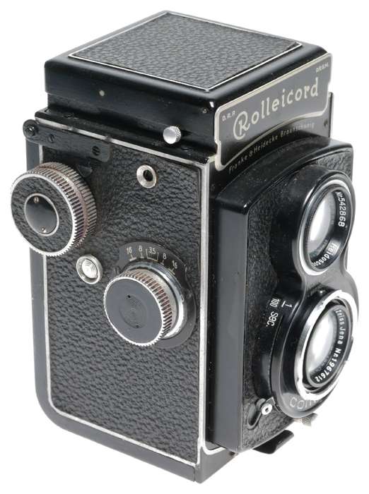 Rolleicord IIa Model 2 Triotar 3.5 Lens 6x6 TLR Film Camera