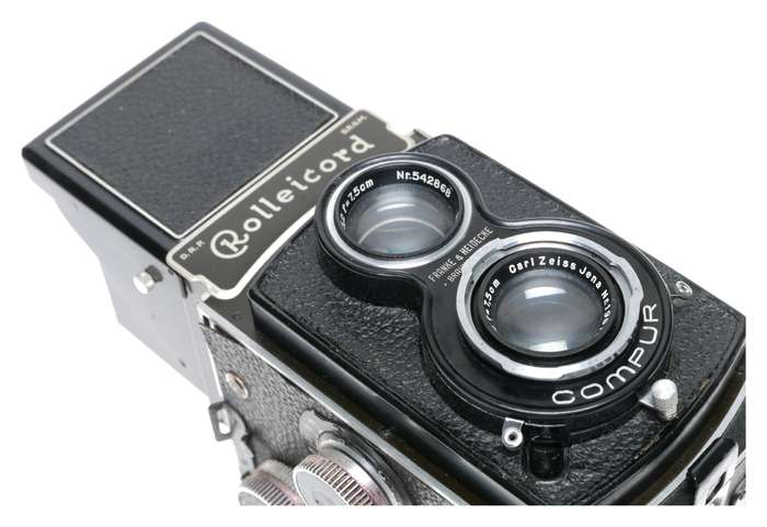 Rolleicord IIa Model 2 Triotar 3.5 Lens 6x6 TLR Film Camera