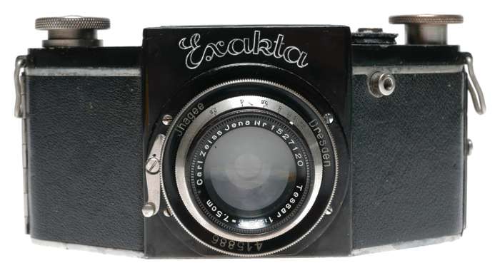 Ihagee Exakta B Type 2.2 SLR Camera Zeiss Jena Tessar 1:2.8 f=7.5cm Lens