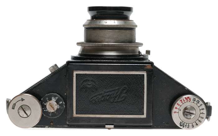 Ihagee Exakta B Type 2.2 SLR Camera Zeiss Jena Tessar 1:2.8 f=7.5cm Lens