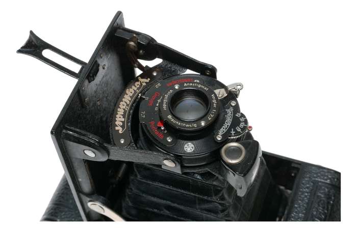 Voigtlander Bessa 1929 Folding 6x9 Roll Film Camera Voigtar 1:7.7