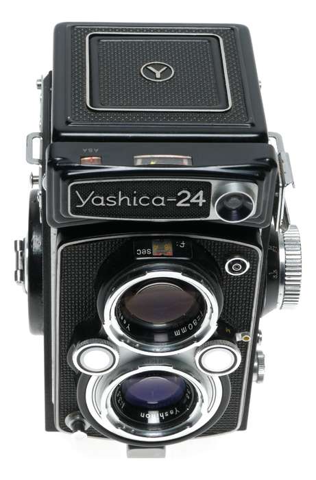 Yashica-24 TLR 220 Roll Film 6x6 Camera Tashinon 3.5/80 Excellent