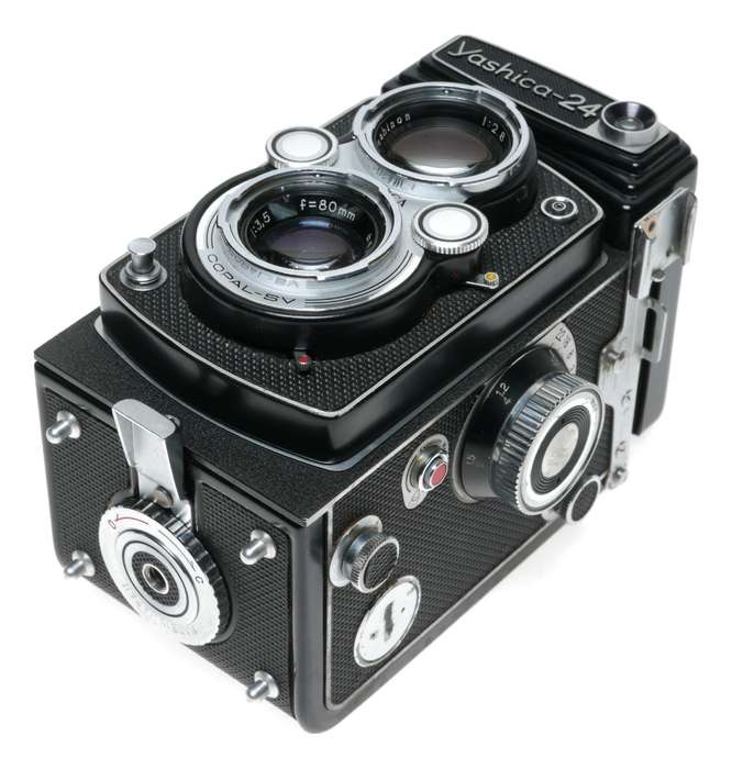 Yashica-24 TLR 220 Roll Film 6x6 Camera Tashinon 3.5/80 Excellent