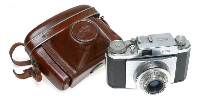 Braun Gloriette 35mm Film Camera Steinheil Cassar 2.8/45