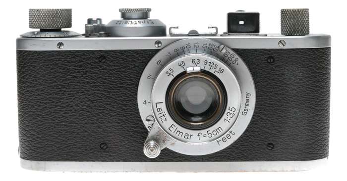 Leica Standard B chrome 5cm Elmar F3.5 case and lens cap