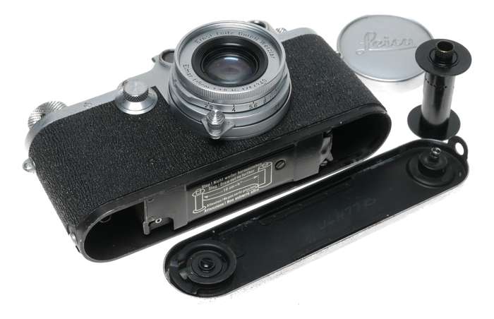 Shark Skin Leica IIIc vintage film camera Elmar 2.8/50mm lens case cap