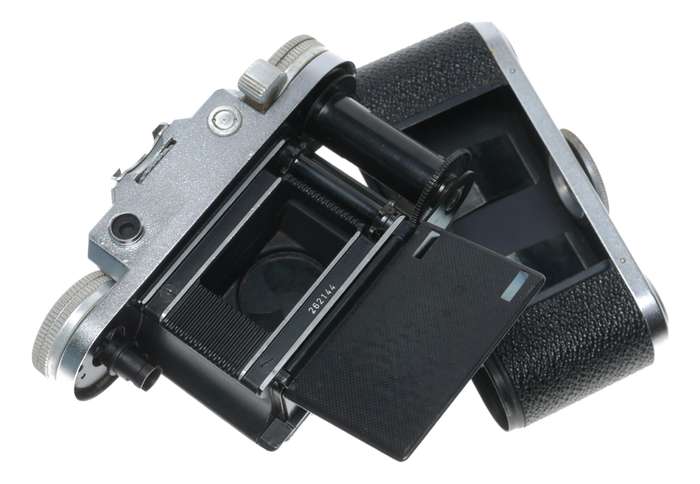 Braun Super-Paxette Model II 35mm Film Camera Staeble-Kata 1:2.8/45