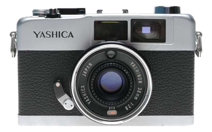 Yashica 35-ME Film Compact Viewfinder Camera Yashinon 1:2.8/38mm
