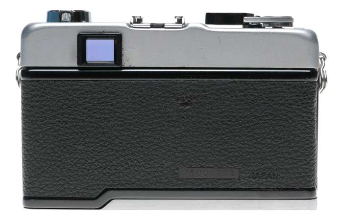 Yashica 35-ME Film Compact Viewfinder Camera Yashinon 1:2.8/38mm