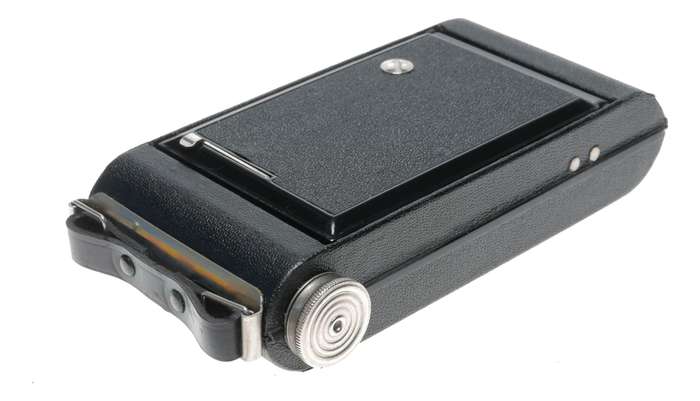 Kodak Six-20 Folding Brownie 620 Roll Film Camera in Box