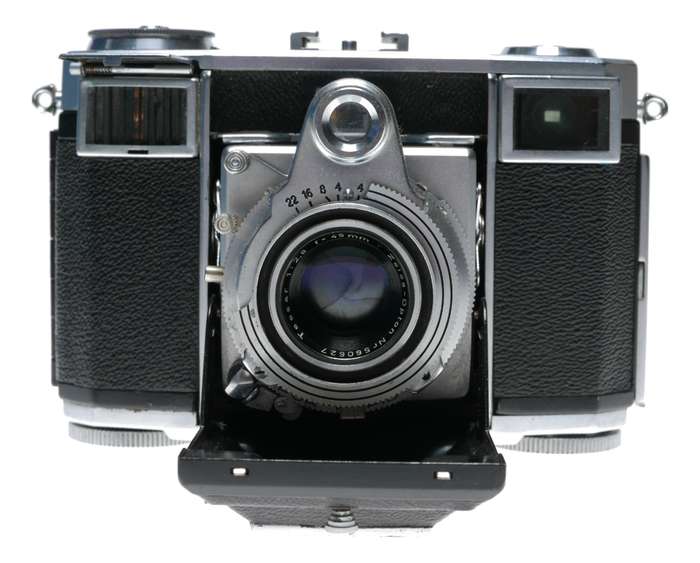 Olympus Pen EE-2 Half Frame 35mm Film Camera D.Zuiko 3.5/28