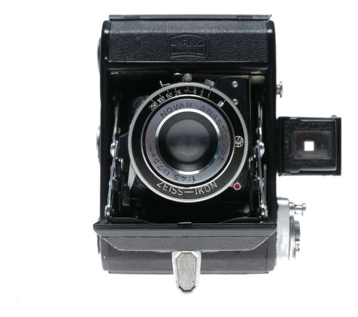 Zeiss Ikon Ikonta A 521 4.5x6cm Pre-war Folding Novar 1:4.5 f=7.5cm