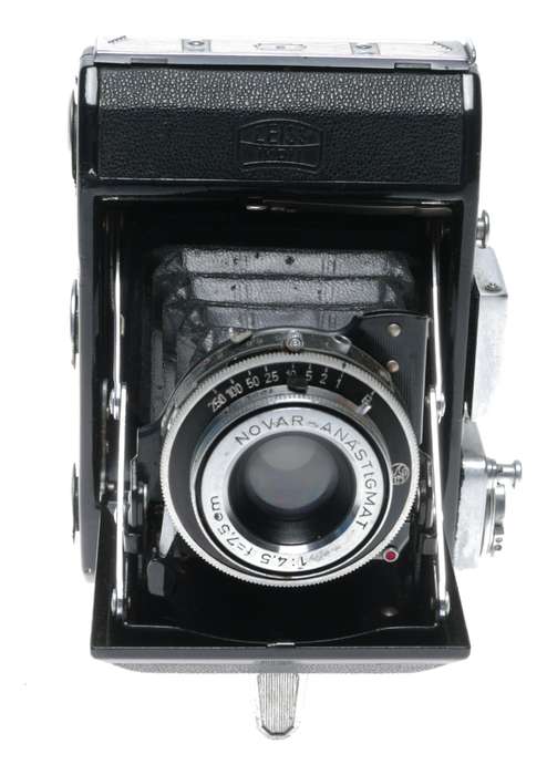 Zeiss Ikon Ikonta A 521 4.5x6cm Pre-war Folding Novar 1:4.5 f=7.5cm