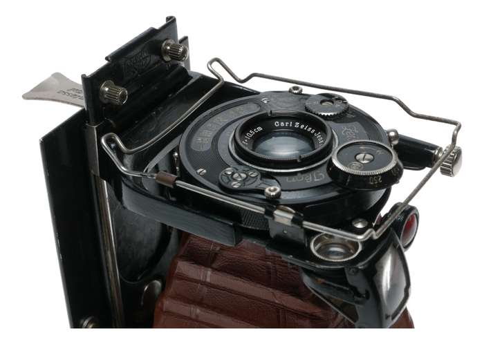 Zeiss Ikon Cocarette Luxus 1 521/2 Folding Camera Tessar 6.3/10.5cm