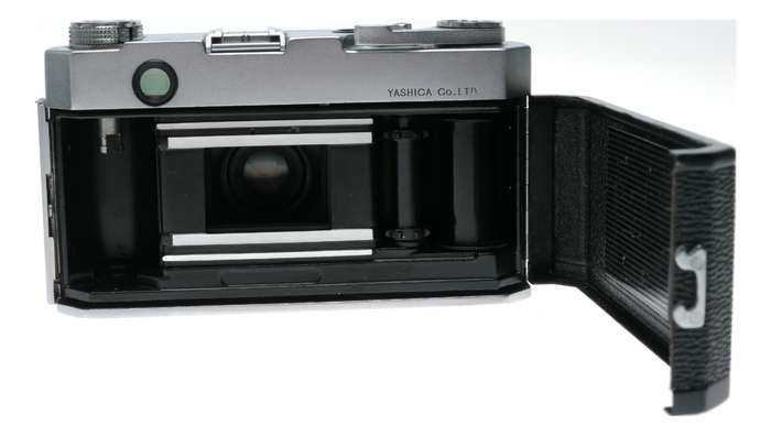 Yashica 35 Rangefinder Film Camera Yashinon 1:2.8 f=4.5cm Rare
