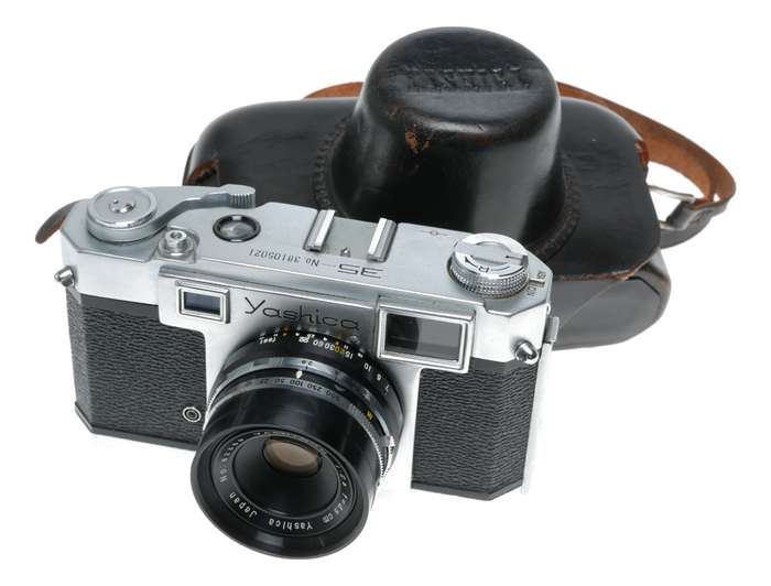 Yashica 35 Rangefinder Film Camera Yashinon 1:2.8 f=4.5cm Rare