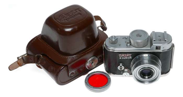 Robot Junior Compact 35mm Film Camera Schneider Xenar 1:2.8/38