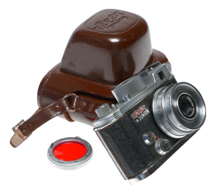 Robot Junior Compact 35mm Film Camera Schneider Xenar 1:2.8/38