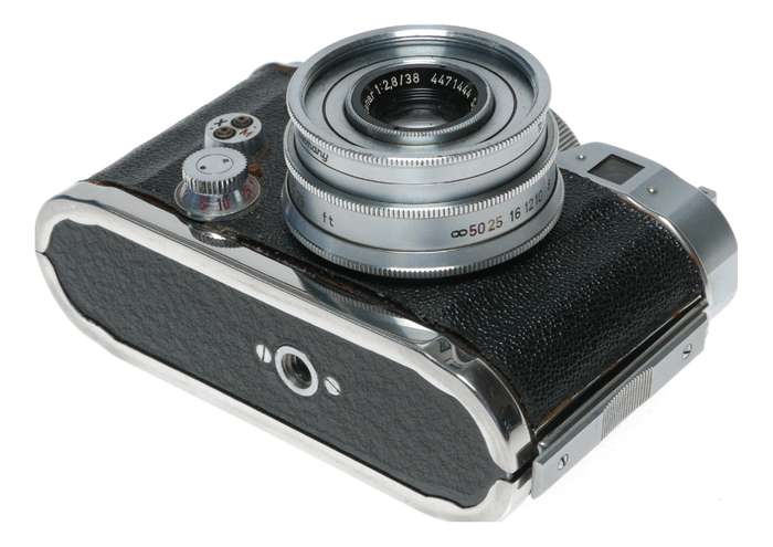 Robot Junior Compact 35mm Film Camera Schneider Xenar 1:2.8/38