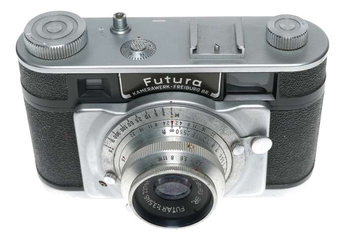 Futura P Standard 35mm Film Rangefinder Camera Futar 1:3.5/45