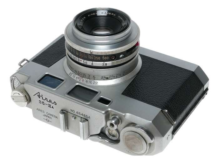Aires 35 IIIA Film Rangefinder Camera Q Coral 1:2.8 f=4.5cm